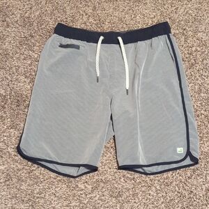 Vuori Banks Shorts